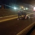 Tuča nasred ulice u Beogradu! Haos u Žarkovu, devojka pokušava da razdvoji besne muškarce (video)