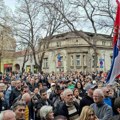 Protestna šetnja u Nišu: Studenti u blokadi traže oslobađanje uhapšenih zbog incidenta u petak