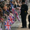Počela proslava Dana pobede u Londonu: Vojna povorka i preleti aviona, Britanija odaje počast veteranima Drugog svetskog rata