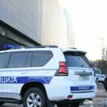 Američka državljanka uhapšena u Beogradu: U tržnom centru ukrala devojci torbu, pa pokušala da kupuje njenim karticama