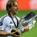 Tandem za povratak u Premijer ligu Engleske: Snup Dog i Luka Modrić u zajedničkoj akciji