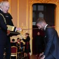 "Ustanite, ser Dejvide": Kralj Čarls učinio Bekama vitezom, oduševilo ga u čemu je došao pred njega