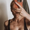 "Доказ да савршенство постоји": Позната Српкиња се скинула на одмору и свима попадале вилице: "Чини ми се грми, чини ми се…