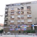 MUP: Eksploziv u Smederevu aktivirao vlasnik stana; povređeni muškarac prebačen na lečenje u Beograd