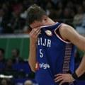 Nikola plakao i nije mogao da se smiri! Ogromna tuga srpskih košarkaša na terenu (foto)