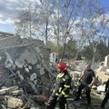 Прве слике масакра у Харкову: Број погинулих порастао на 49, спасиоци не могу да рашчисте рушевине