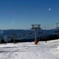 Za rubriku verovali ili ne: Skijaš na Kopaoniku zabeležio najbizarniju scenu ikada: "Samo u Srbiji!" (video)