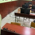 Pao deo plafona u Gimnaziji u Bečeju: Troje učenika povređeno! Direktor: Zaseda školski tim za vanredne situacije