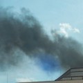 Eksplozija u stanu, vatra zahvatila i susedne domove: Delovi zgrade padali na ulicu, među povređenima i deca