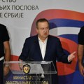 Dačić: "38 lica uhapšeno, povređeno 6 policajaca, demonstranti došli s namerom da povrede policajce"