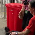 Legendarni golman Zvezde u kolicima stigao na Marakanu na meč sa Seltikom
