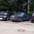 Načelnik Jablaničkog okruga ponovo koristi službeni auto za dolazak kući