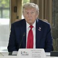 Tramp odobrio zakon: Carine do 500 posto za sve koji kupuju rusku naftu i gas