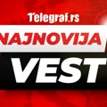 Šok snimak iz centra grada! Dva muškarca bez blama kradu gumu kod Botaničke bašte, ali nisu videli kameru