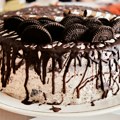 Milka torta koja se topi u ustima: Kremasta poslastica puna čokolade