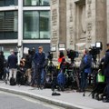 Princ Hari se nije pojavio pred sudom u Londonu, iskaz protiv tabloida u utorak