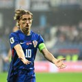 „Doživeo sam mnoge aplauze, ali ovaj u Crnoj Gori je poseban“: Modrić se raznežio kao nikada zbog ove scene VIDEO