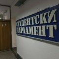 Студенти тврде: Ово је особа која је предводила акцију упадања у Деканат Медицинског факултета у име Златибора Лончара ФОТО…