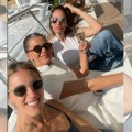 (Foto) Melina Džinović u venčanici na jahti od 10 miliona evra nazdravlja sa prijateljicama nakon udaje za milionera - oko…