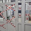 Direktorka Muzičke škole u Kragujevcu pozvala policiju zbog lepljenja nalepnica „Studenti pobeđuju”