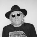 Umro naš čuveni rok muzičar u 79. godini: Iza sebe ostavio hitove "Jelena" i "Ciganske noći"