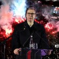 Uživo Vučić stigao u Sremsku Mitrovicu - sve je spremno za veliki skup: Okupio se veliki broj građana - "Očekujem 120.000…