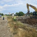 Posle više od 300 dana zastoja, danas su nastavljeni radovi na rekonstrukciji pruge Niš - Dimitrovgrad. Počela je treća faza!…