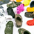 „Sve su mi potrebne“: Crocs raspametio novom saradnjom, stigle maskice za telefon u obliku klompi