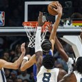 Ovakvo zakucavanje niste videli nikada u istoriji košarke, imamo potez milenijuma i to u NBA ligi