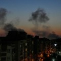 (Foto) Sukob na Bliskom istoku: Izrael pokrenuo nove napade na Bejrut, građani Dubaija i Abu Dabija dobili upozorenje