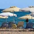 Ovaj primorski grad zabranjuje pušenje na plažama – kazne do 500 €