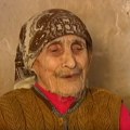 Baka Đurđa ima 114 godina, a umire sama u siromaštvu! Od 120 potomaka i 11 dece, samo Miroslav se brine o majci