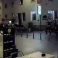 Neredi i u Švajcarskoj: Demonstranti provaljivali u prodavnice i napadali policiju (video)