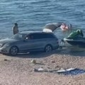 „Sveže“ scene sa Jadrana: „Kada krkani dođu autom na plažu“ (VIDEO)