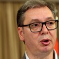 Vučić na ceremoniji uručenja ključeva stanova za izbegle