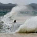 Olujni vetar čoveka bacio u more, nije imao šanse: Tragedija na Jadranu