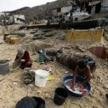 Užas u Gazi Deca moraju da piju slanu vodu