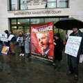 Doneta odluka o Asanžu! Sud u Londonu: Osnivač Vikiliksa ima pravo da uloži žalbu na izručenje Americi