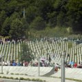 Bruka: Osoba upisana na spisak stradalih u Srebrenici, a živi nedaleko od Memorijalnog centra (video)