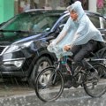 U Somboru već pljušti! Širom Srbije oblačno i sparno! Oblaci se nadvili i nad Suboticom! Nebo se otvara nad celom Vojvodinom!…