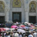 Vernici i patrijarh Porfirije ispraćaju Pojas Presvete Bogorodice