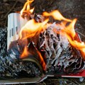 AI kompanije uništavaju retke knjige zbog podataka za obuku modela