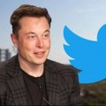 Musk: Prihodi Twittera od oglasa pali za 50%, novčani tok negativan