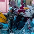Otac slomljenim glasom doziva decu u ruševinama, dete zaglavljeno: Potresni snimci nakon zemljotresa u Maroku
