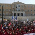 Хаотично у Грчкој: Радници у јавном сектору ступили у штрајк, ево шта је узрок