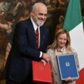 Albanija će primiti do 3.000 migranata prema dogovoru s Italijom