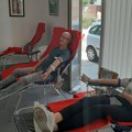 Priznanje višestrukim dobrovoljnim davaocima krvi