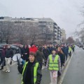 Muškarac uhapšen u Novom Sadu jer je tokom blokade poprskao mladića suzavcem