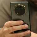 Uskoro nam stiže telefon koji radi i na minus 30: Košta kao prosečan model, a neuništiv je