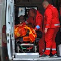 Pet osoba lakše povređeno tokom protekle noći u četiri udesa Hitna pomoć intervenisala 107 puta